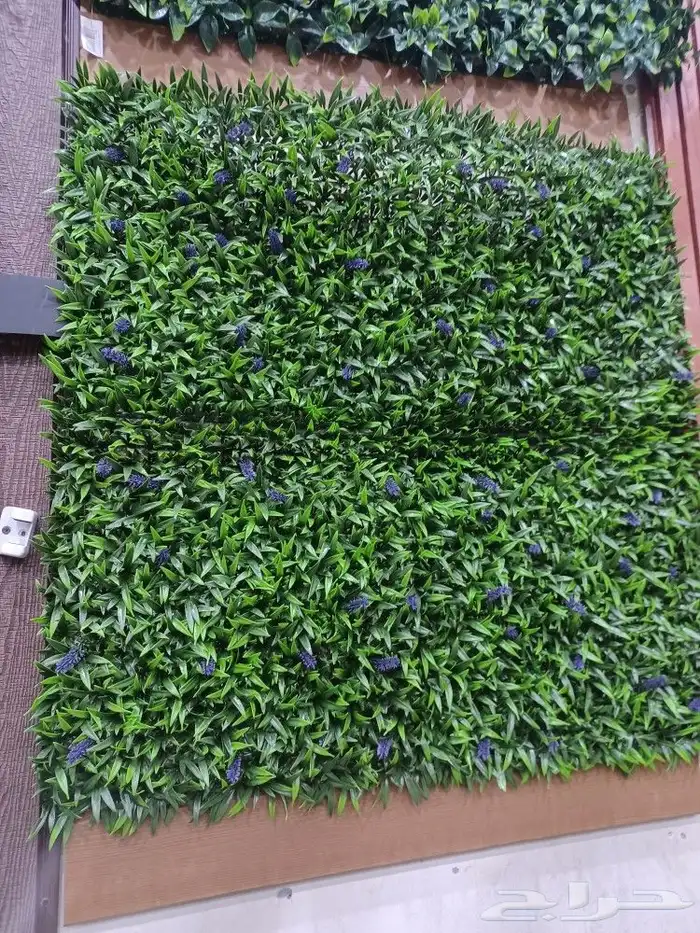 ثيل صناعي وعشب جداري 25