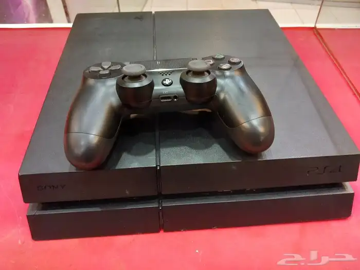 سوني 4 مستعمل نظيف مع يد 1