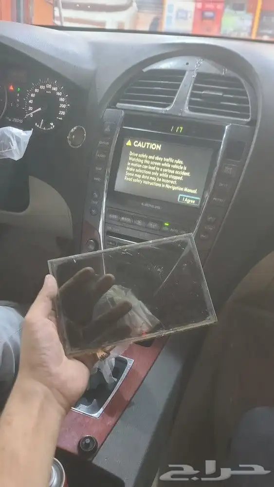 اصلاح مشكلة توقف اللمس تغيير شاشة اللمس لكزس ES350 0