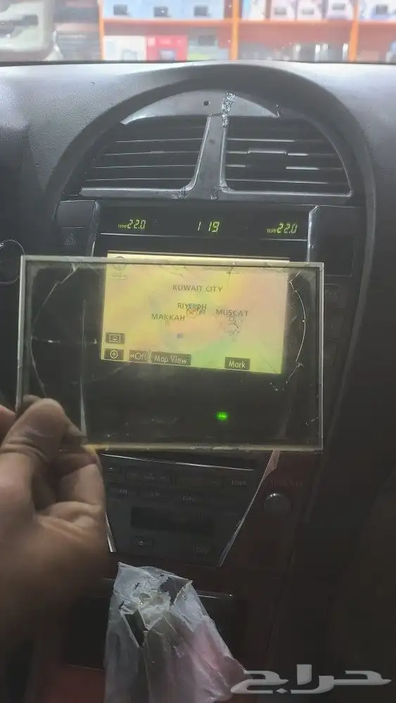 اصلاح مشكلة توقف اللمس تغيير شاشة اللمس لكزس ES350 6