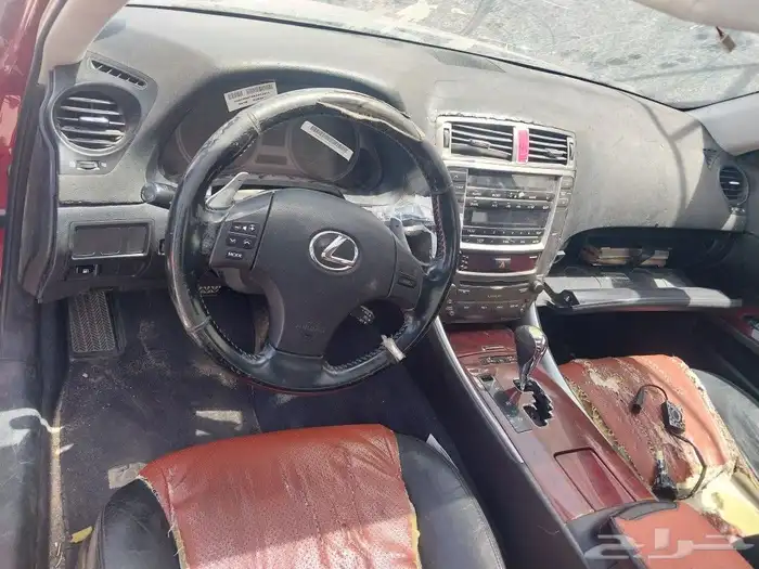 لكزس is 250  2006 تشليح قطع غيار فقط 2
