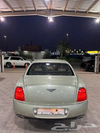 بنتلي فلاينج سبير 2010 5