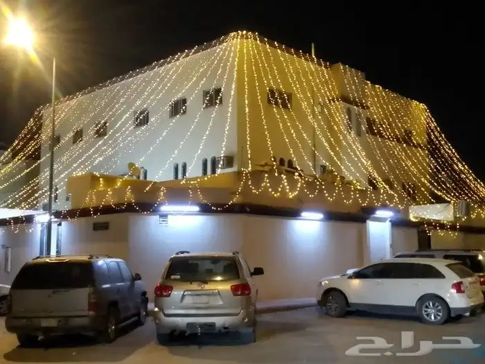 زينه العرس وجميع المناسبات وفرش العيد طاولات دائريه 0