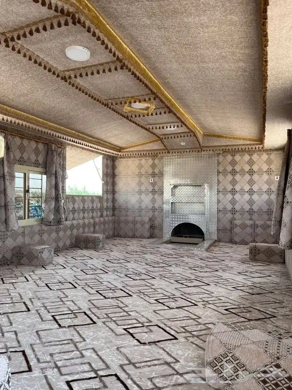 غرفه البيع سحب شينكوكويتي جديد طول13في4متر الموقع عريعره 4