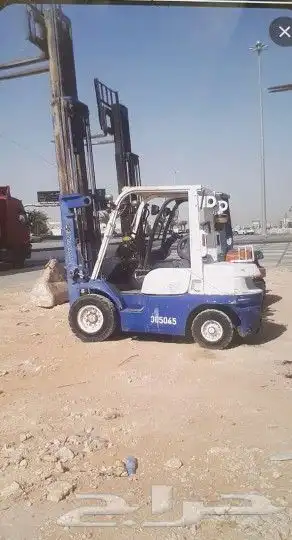 رافعة شوكية (فوركلفت) forklift للإيجار 1