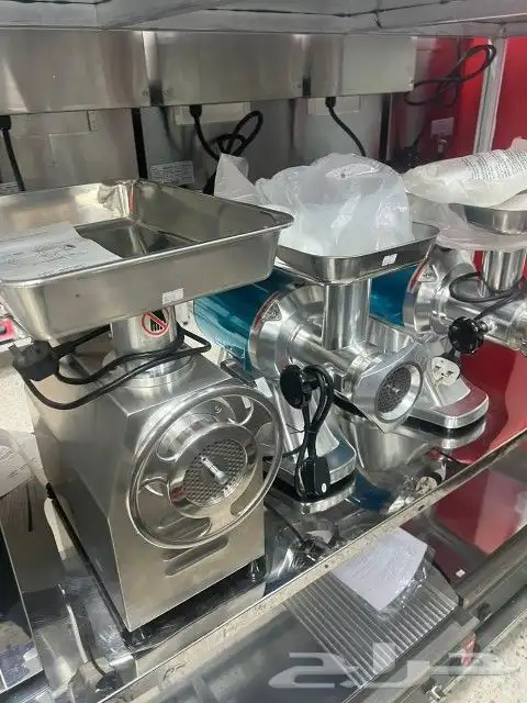 يوجد لدينا جميع انواع الفرامة اللحم ومعصوب وفلافل 4