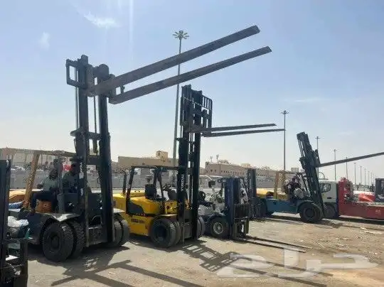 رافعة شوكية (فوركلفت) forklift للإيجار 2