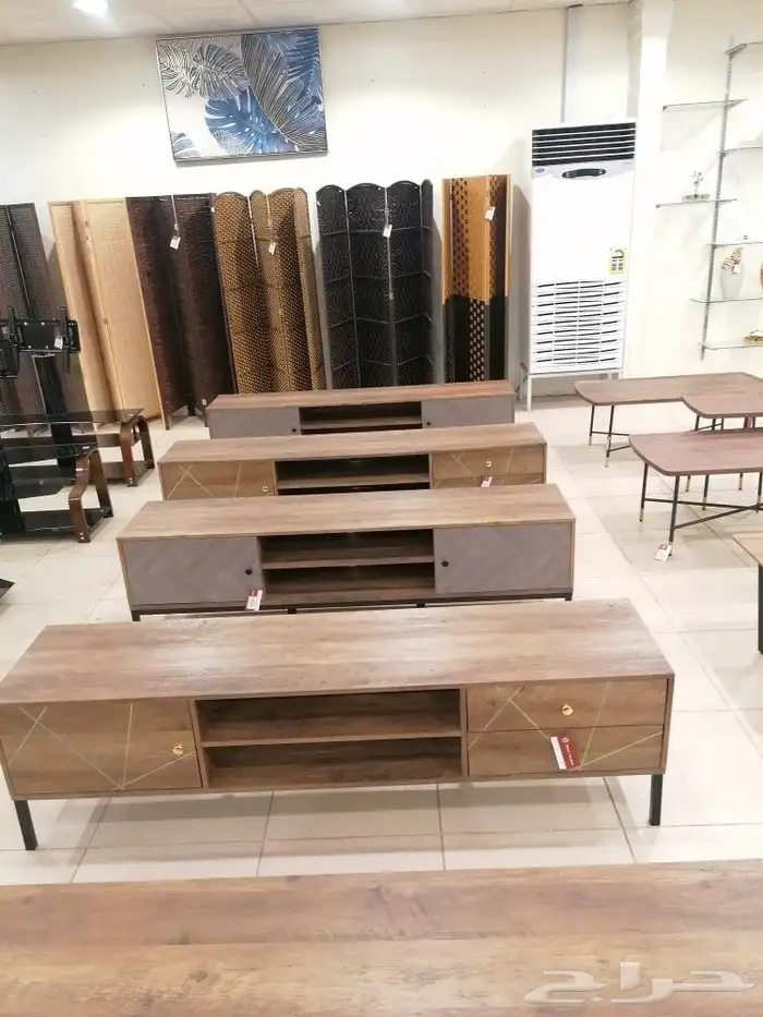 طاولات بلازما تلفزيون ب اشكال وانواع متعدده 4
