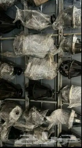 يوجد لدينا جميع انواع الكرونات مع تركيب ولضمان 0