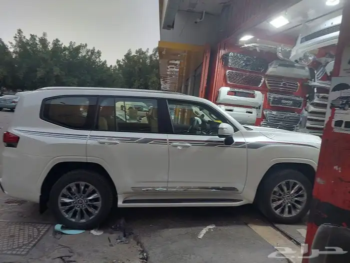 ترهيم لاندكروزر من سعودي لاوراد الساير 7