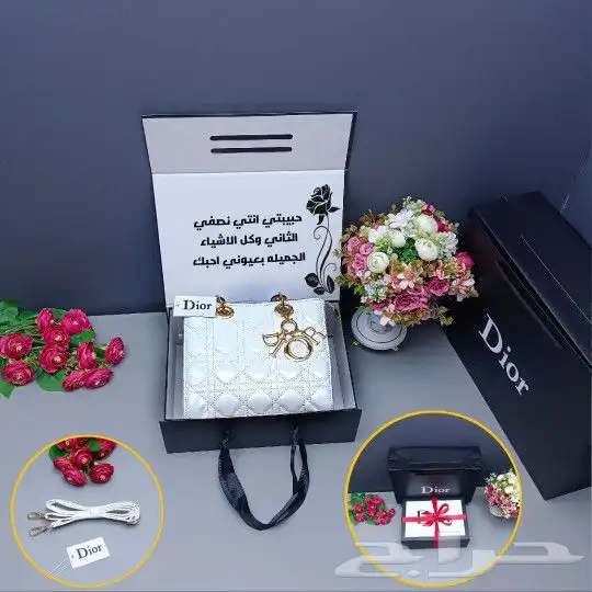 جديدنااا   لعشاق التألق والاناقه  بوكس اهداء   _ يحتوي 6
