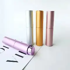نوفر لكم (( جملة )) علب عطور فارغة جلد 10