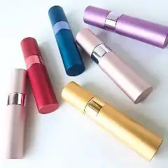 نوفر لكم (( جملة )) علب عطور فارغة جلد 12