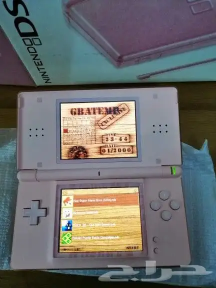 DS Lite نتيندو 4