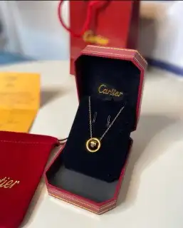 اكسسورات ماركات طبق الأصل 17