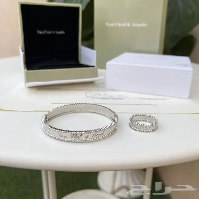 اكسسورات ماركات طبق الأصل 4