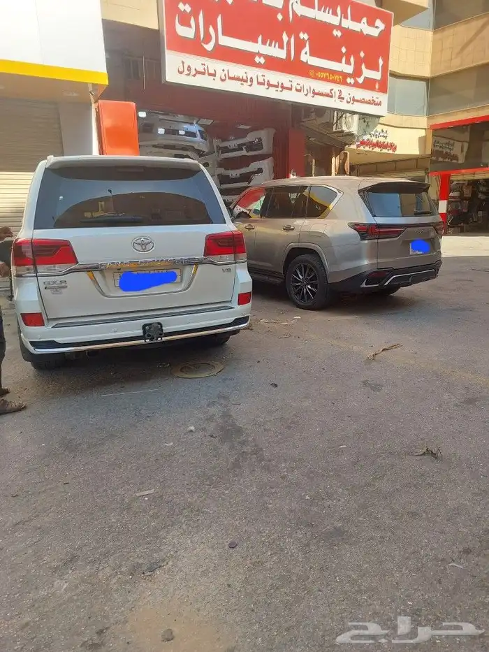 متوفر لدينا خطوط لاندكروزر اصلي 6