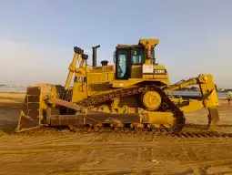 بلدوزر للايجار نوع البلدوزر D9R 1