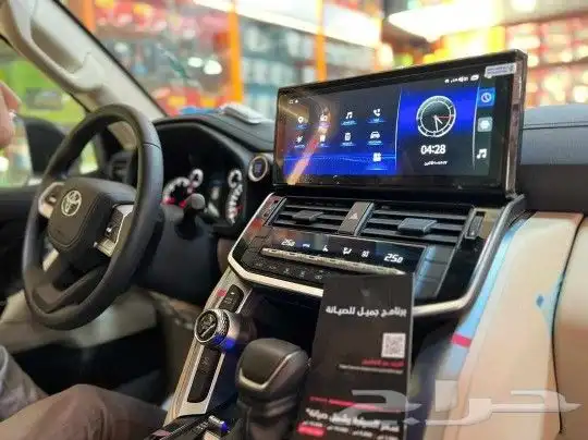 شاشة لاندكروزر 2023 شكل الوكاله كار بلاي مع كامره خلفية 8