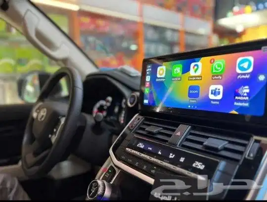 شاشة لاندكروزر 2023 شكل الوكاله كار بلاي مع كامره خلفية 3