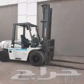 روافع شوكيه (forklift) للإيجار 5