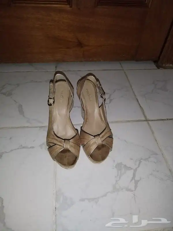 أحذية ب10ريال أطفال و30ريال نسائية وحذاء طبي للمواليد 28
