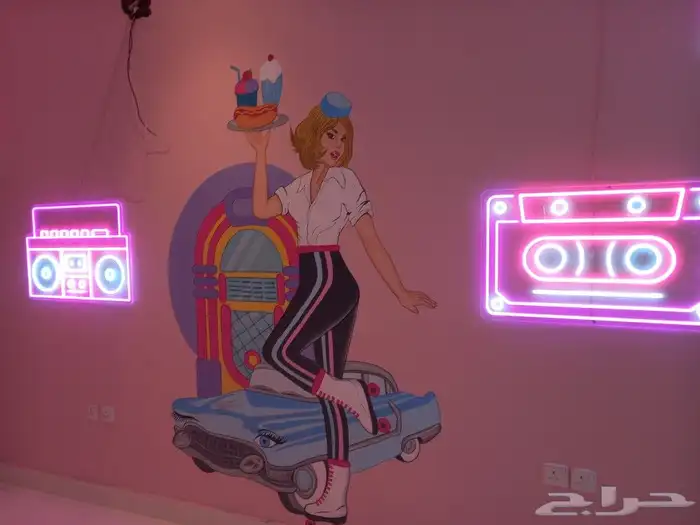 رسام ونحات ومصمم ديكور 26