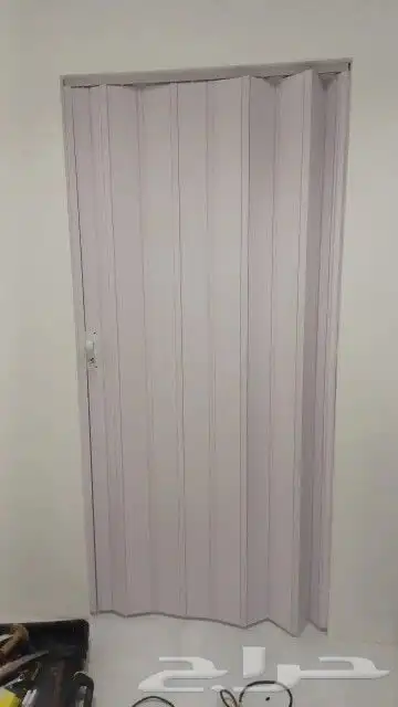 باب كرديون سحب . أبواب جلد سحاب . ورق جدران 0