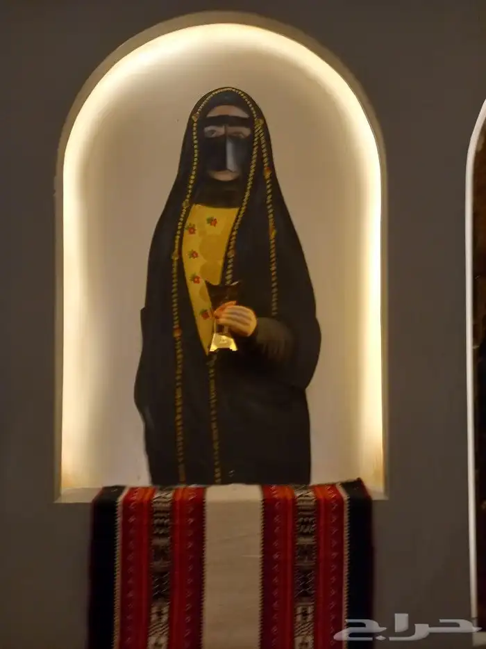 رسام ونحات ومصمم ديكور 29