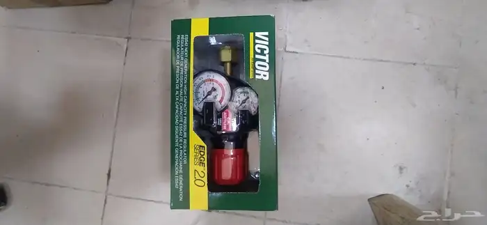 لبيع جميع انواع العدد والمعدات وتجهيز المغاسل ولورش 17