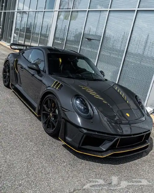 بدي كت مميز جدا الى بورش 911 كاريرا 4