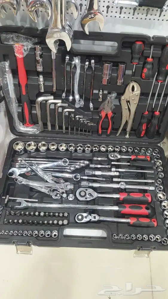 لبيع جميع انواع العدد والمعدات وتجهيز المغاسل ولورش 42