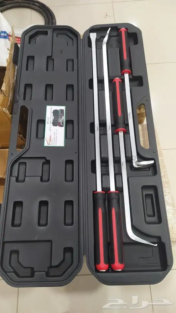 لبيع جميع انواع العدد والمعدات وتجهيز المغاسل ولورش 40