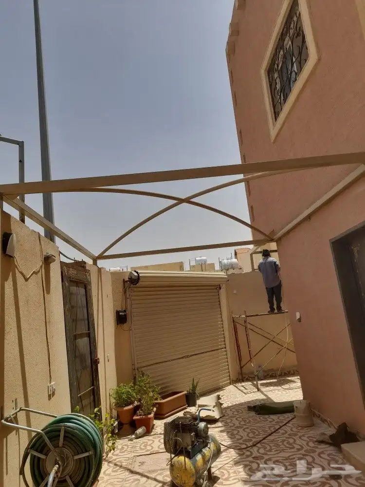 مظلات وسواتر 14