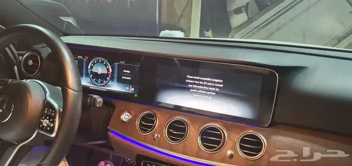 شاشة ديجتل مرسيدس E class w213 5