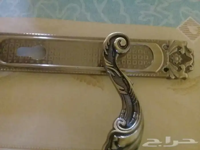 مقبض باب خشب فاخر مزخرفة ماركه RENZ 2