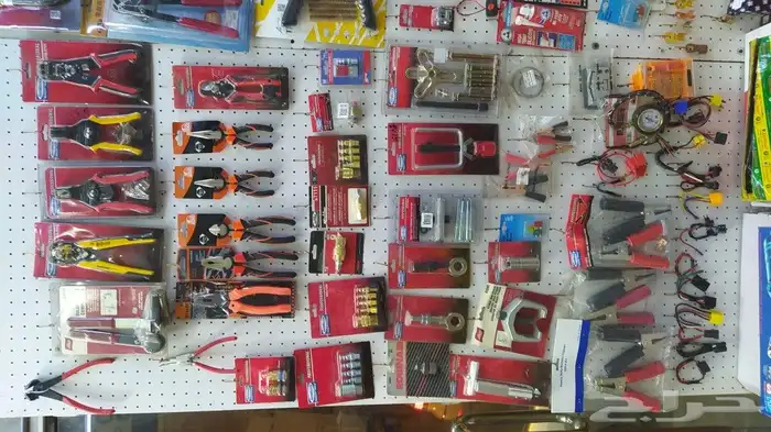 لبيع العدد والمعدات الصناعية 47