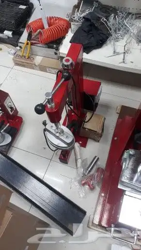 لبيع العدد والمعدات الصناعية 33