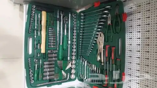 لبيع العدد والمعدات الصناعية 0