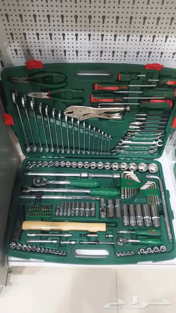 لبيع العدد والمعدات الصناعية 22