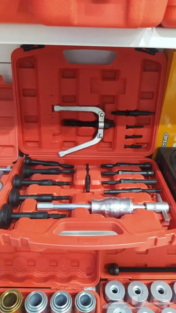 لبيع العدد والمعدات الصناعية 26