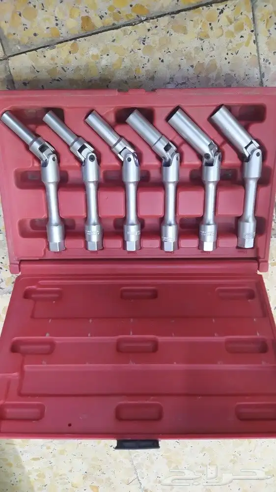 لبيع العدد والمعدات الصناعية 43