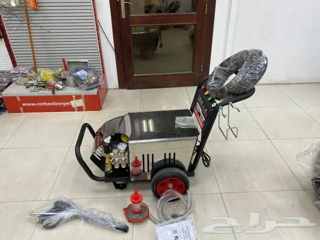 لبيع العدد والمعدات الصناعية 35