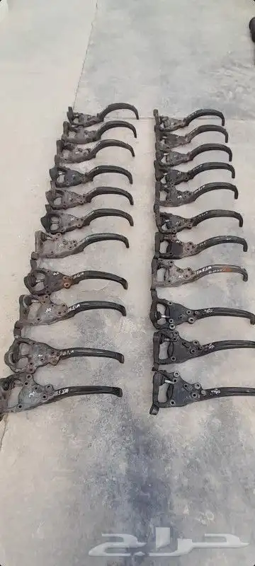 قطع غيار دودج تشارجر جيب جراند شيروكي كلايسلر دورانجو c300 13