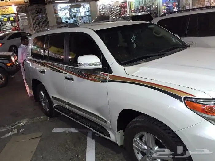 خط لاند كروزر وكاله 9