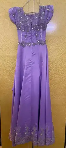 فساتين مستعمله للبيع 1