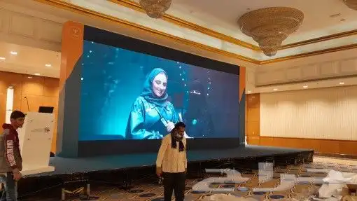 للايجار شاشات b2 إضاءات صوتيات 2