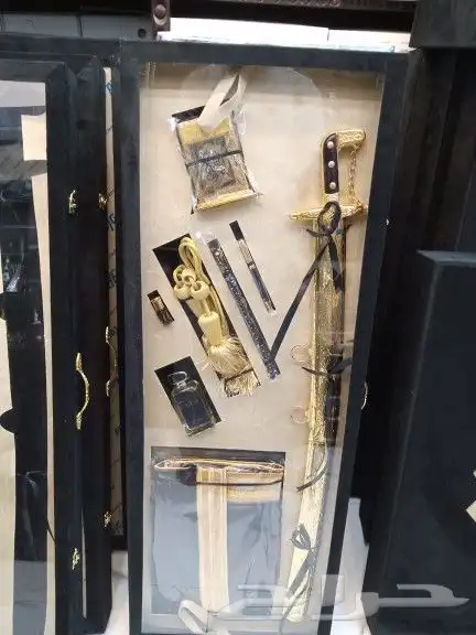 دروع وسيوف ومشالح وأطقم هدايا للمناسبات 1