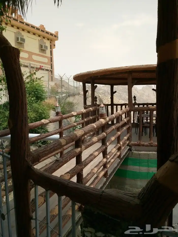 منسق حدائق معلم ديكورات خارجيه حصون احواض ممرات عريش 0