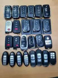 محل مفاتيح لنسخ وبرمجة مفاتيح السيارات فتح ابواب 0